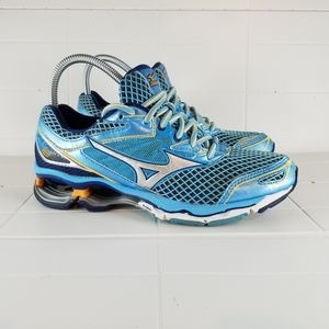 Mizuno Wave Creation 18